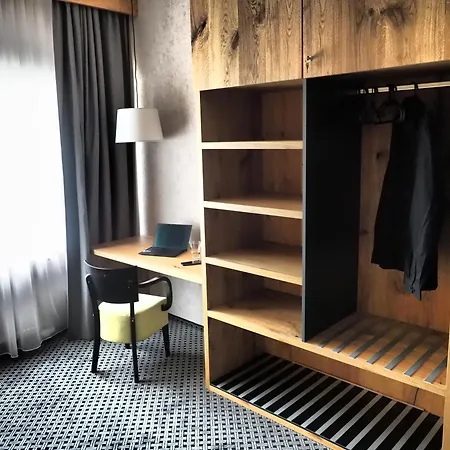 Appartement Alpina #3 *